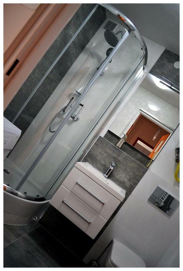 Color24 Apartament Stalowa Wola Bagian luar foto